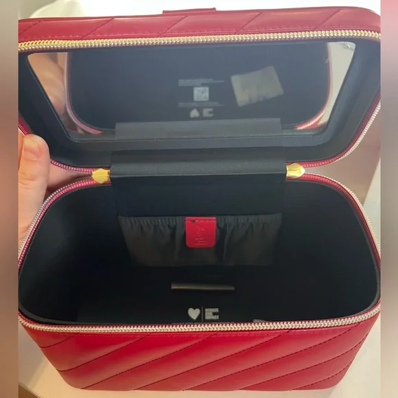 NIB Yves Saint Laurent Beaute (YSL) Quilted Red Vanity Case with Gold Hardware - Picture 5 of 6